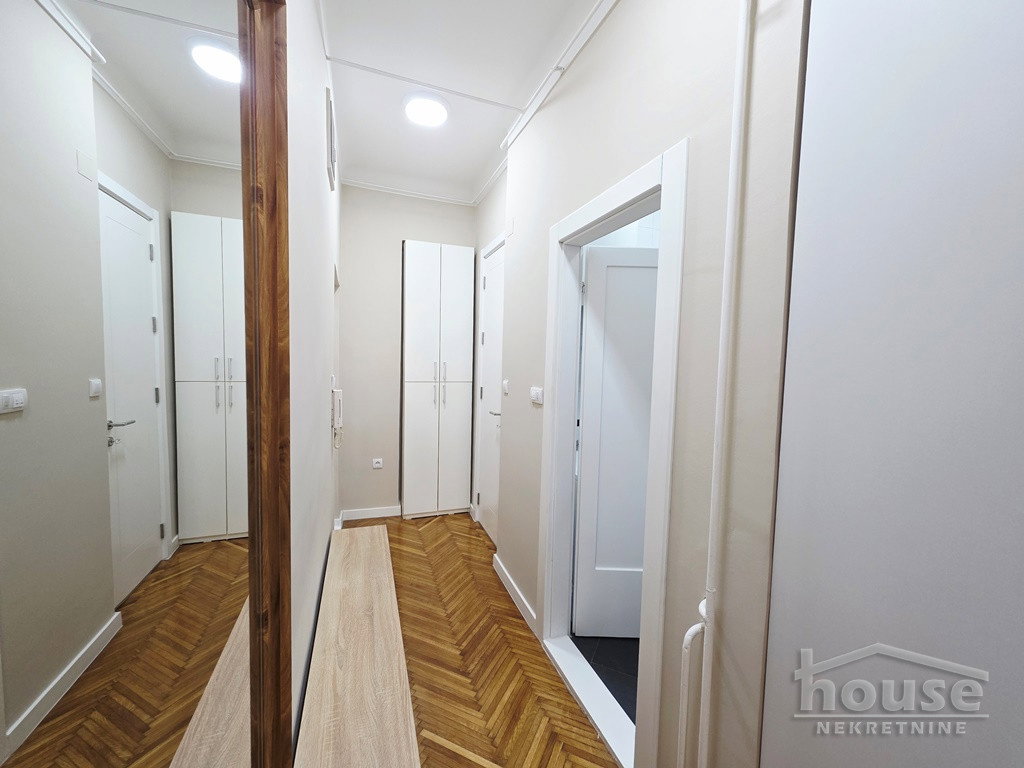 stanovi-5-re-centar-1102387-otpos Garsonjera na prodaju, Centar, Novi Sad, 32m², 3. sprat, 116.000 €