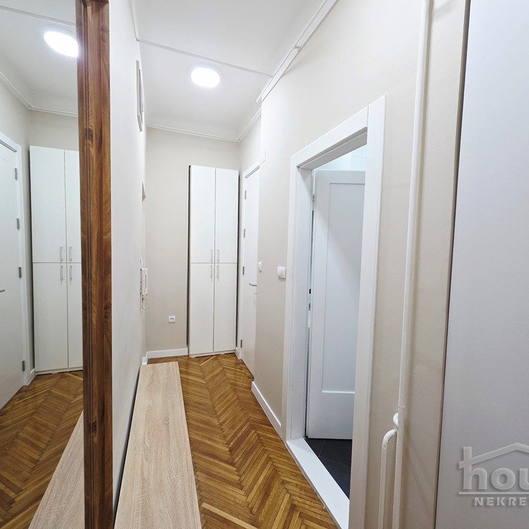 Garsonjera na prodaju, Centar, Novi Sad, 32m², 3. sprat, 116.000 €