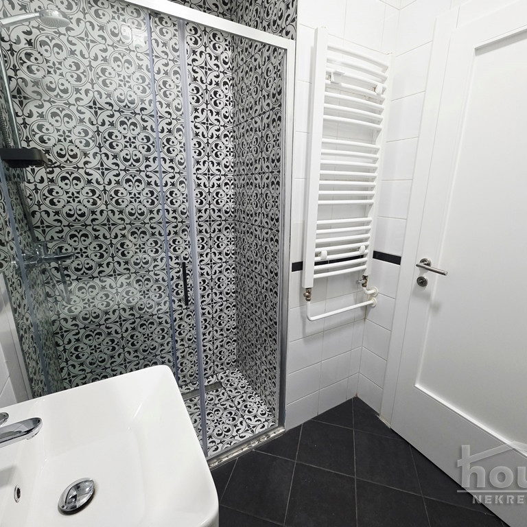 Stan Prodaja Novi Sad  32 m2