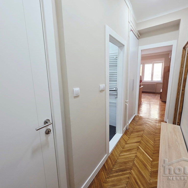 Garsonjera na prodaju, Centar, Novi Sad, 32m², 3. sprat, 116.000 €