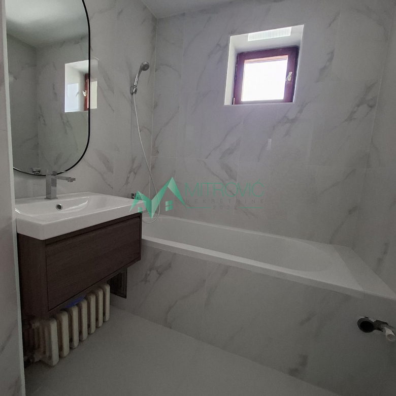Stan Prodaja Novi Sad  30 m2