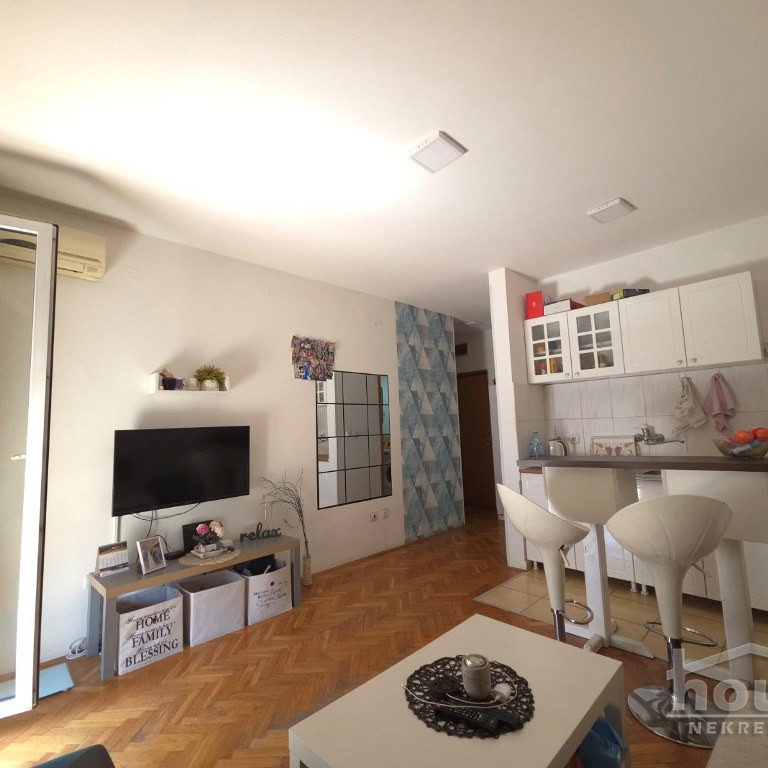 Stan Prodaja Novi Sad  25 m2