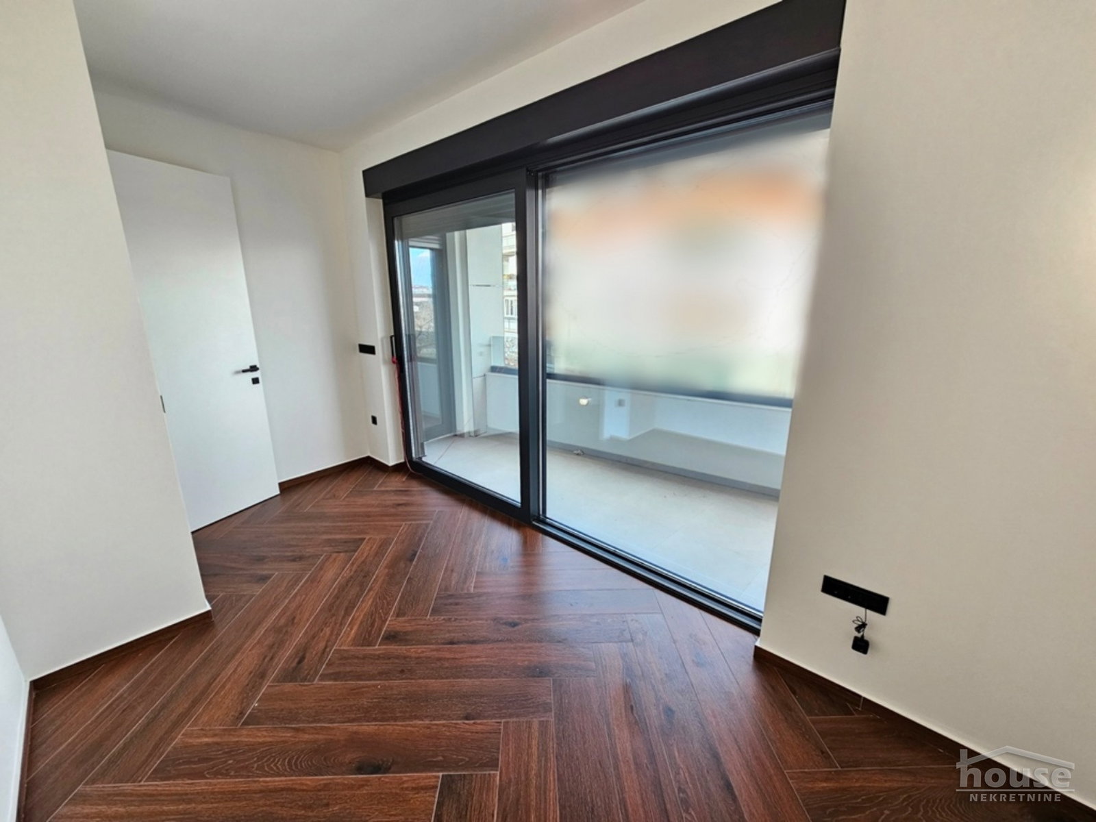 stanovi-5-re-novo-naselje-bistrica-1063087-4qjhk Petosoban stan na prodaju, Bistrica, Novi Sad, 165m², 1. sprat, 442.530 €