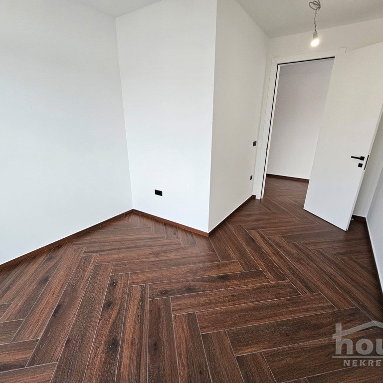 Petosoban stan na prodaju, Bistrica, Novi Sad, 165m², 1. sprat, 442.530 €