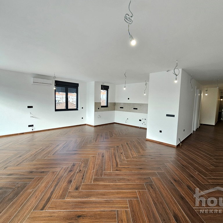 Stan Prodaja Novi Sad  165 m2