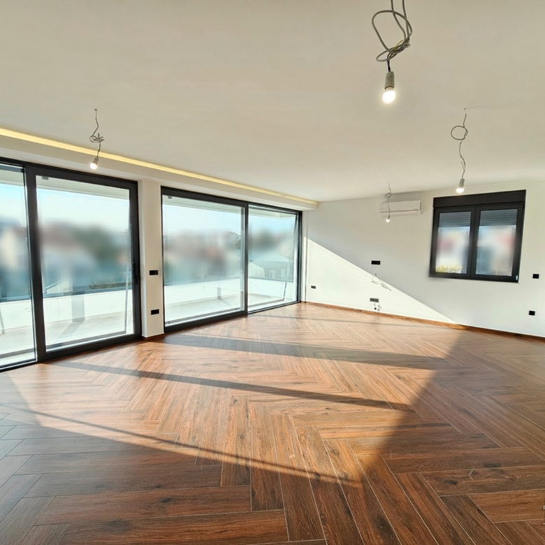 Petosoban stan na prodaju, Bistrica, Novi Sad, 165m², 1. sprat, 442.530 €