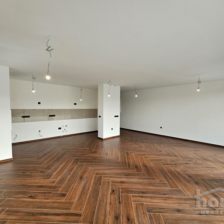 Stan Prodaja Novi Sad  165 m2