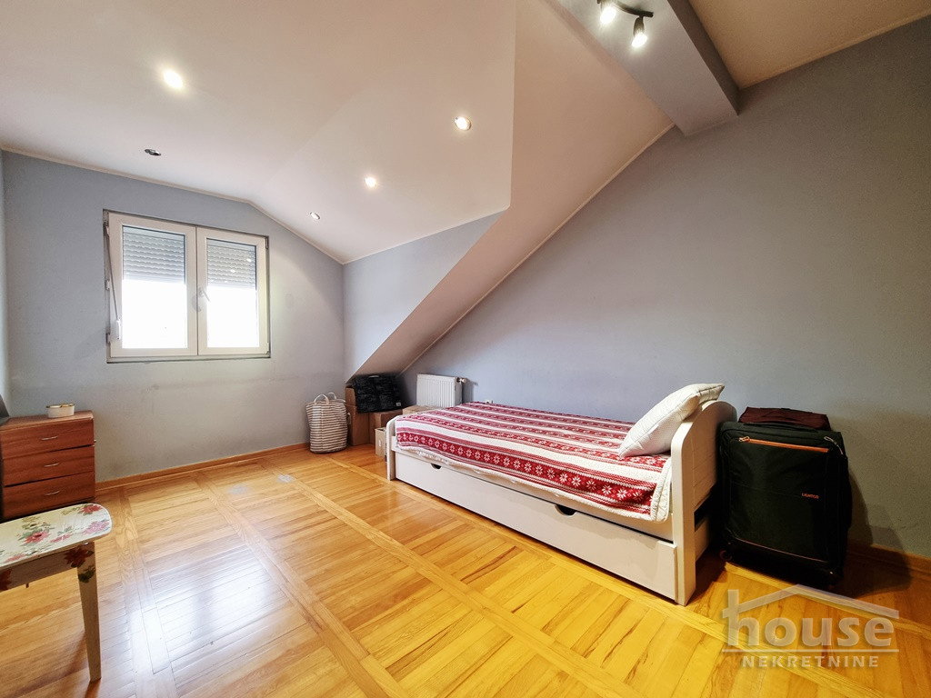 Petosoban stan na prodaju, Nova Detelinara, Novi Sad, 120m², 3. sprat, 200.000 €
