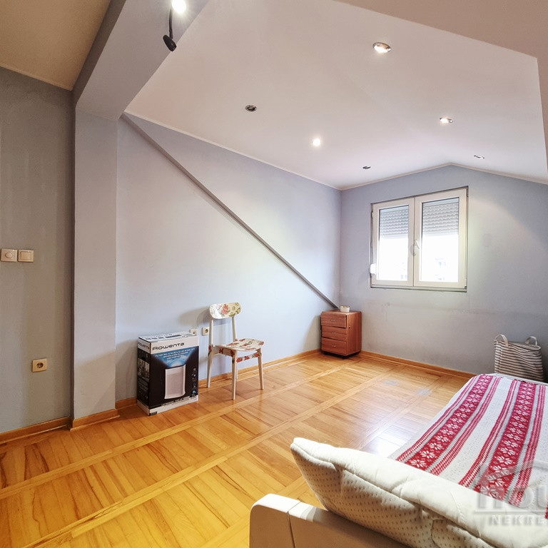 Petosoban stan na prodaju, Nova Detelinara, Novi Sad, 120m², 3. sprat, 200.000 €