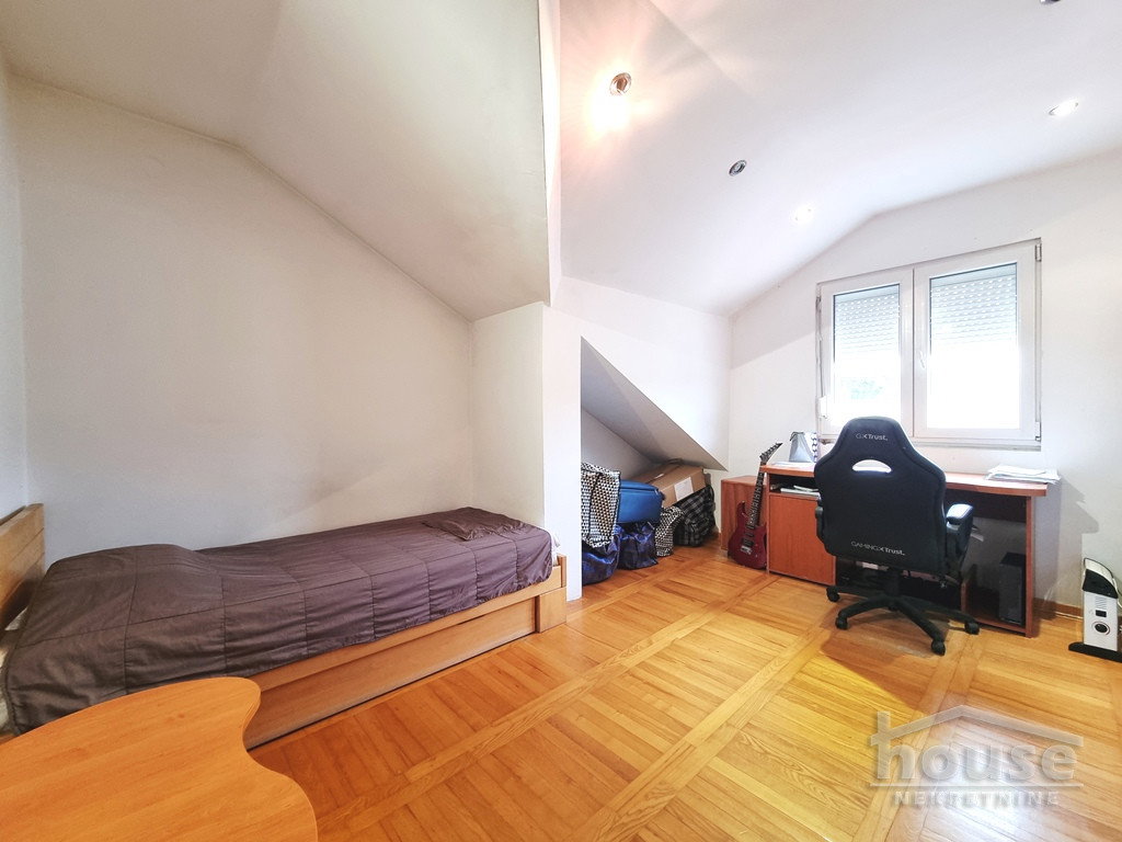 Petosoban stan na prodaju, Nova Detelinara, Novi Sad, 120m², 3. sprat, 200.000 €