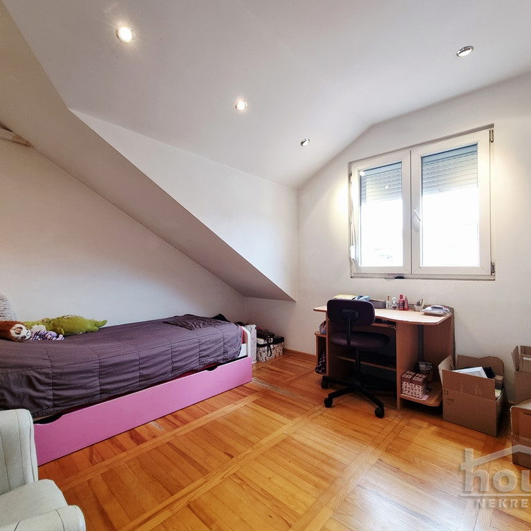 Petosoban stan na prodaju, Nova Detelinara, Novi Sad, 120m², 3. sprat, 200.000 €