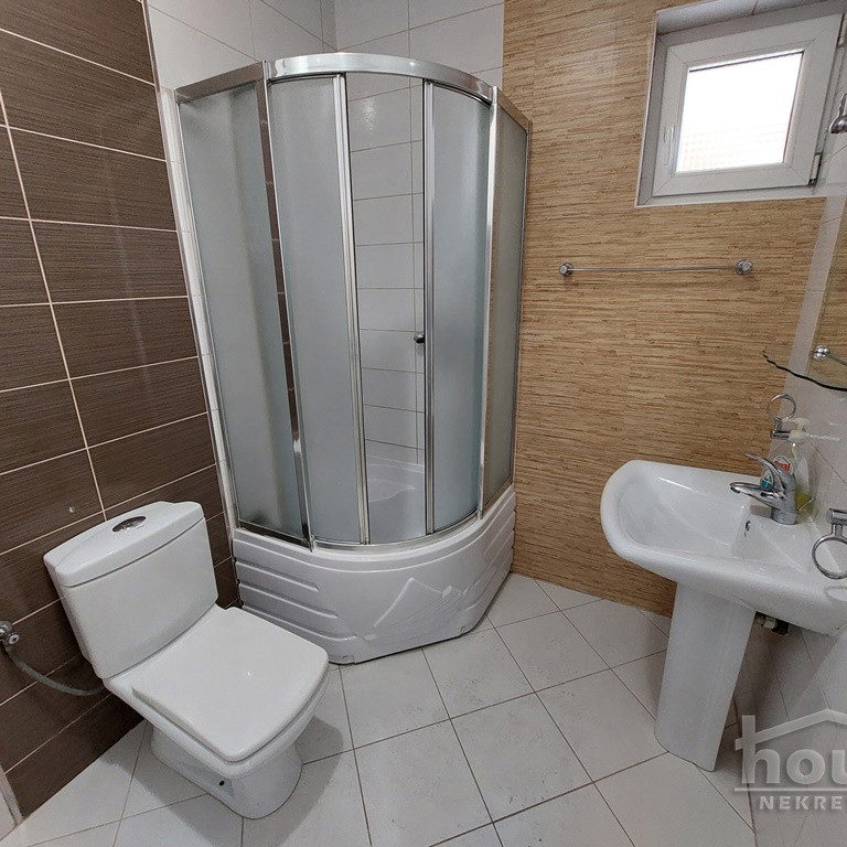 Dvoiposoban stan na prodaju, Grbavica, Novi Sad, 69m², Prizemlje, 185.000 €
