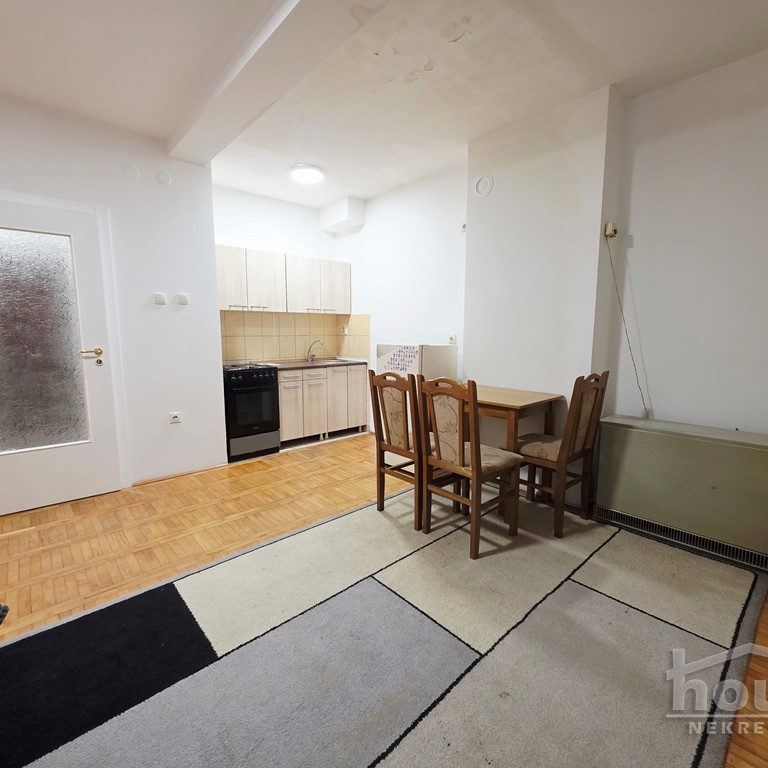 Stan Prodaja Novi Sad  25 m2