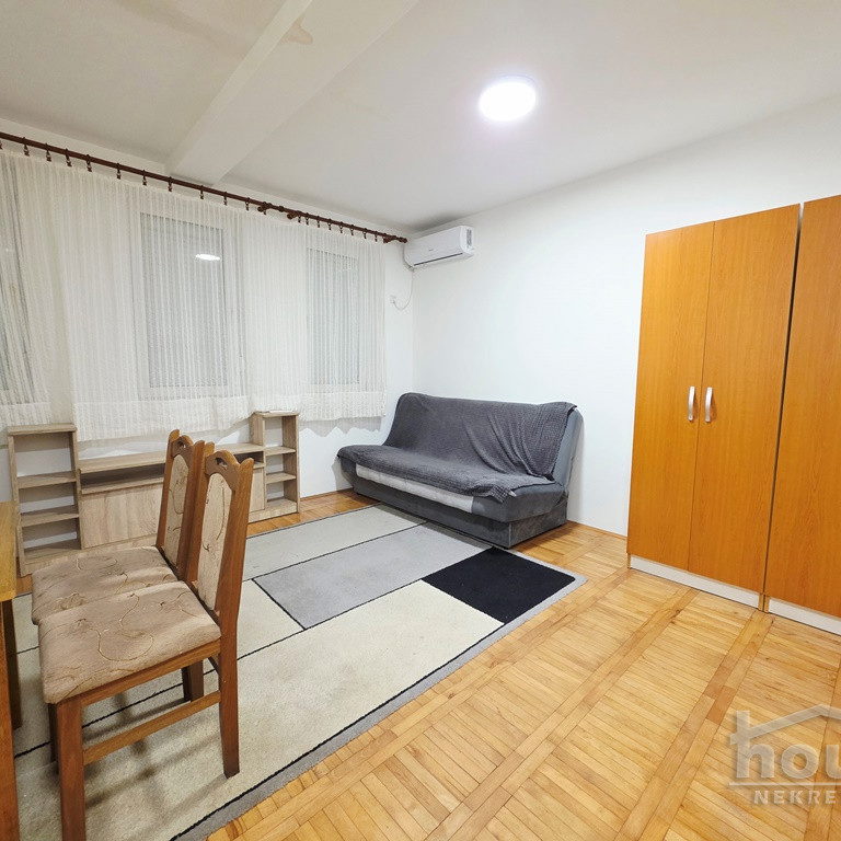 Garsonjera na prodaju, Petrovaradin, Novi Sad, 25m², Prizemlje, 70.000 €