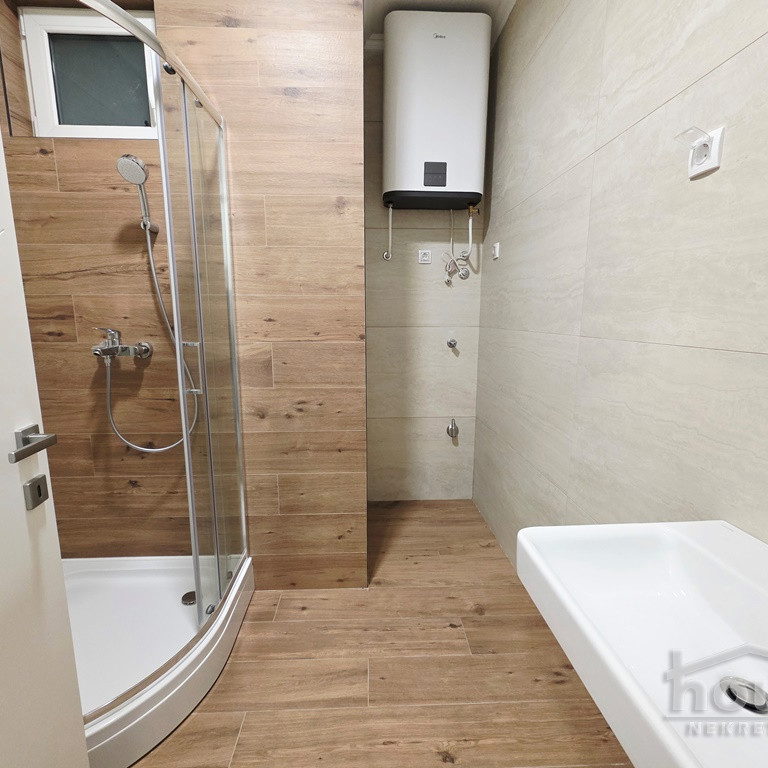 Stan Prodaja Novi Sad  29 m2