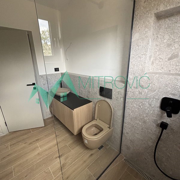 Petosoban stan na prodaju, Telep, Novi Sad, 147m², 441.870 €