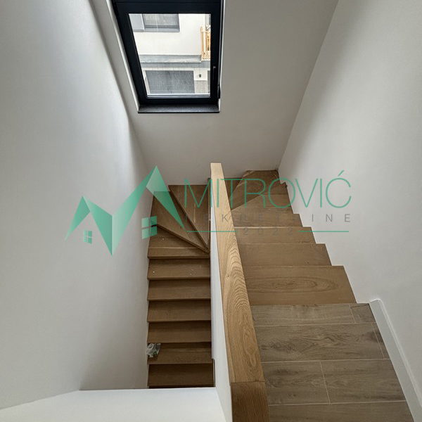 Petosoban stan na prodaju, Telep, Novi Sad, 147m², 441.870 €