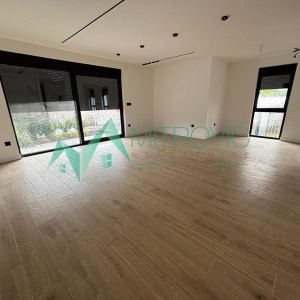 Petosoban stan na prodaju, Telep, Novi Sad, 147m², 441.870 €