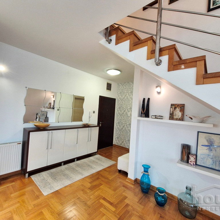 Višesoban stan na prodaju, Centar, Novi Sad, 144m², 6. sprat, 432.000 €