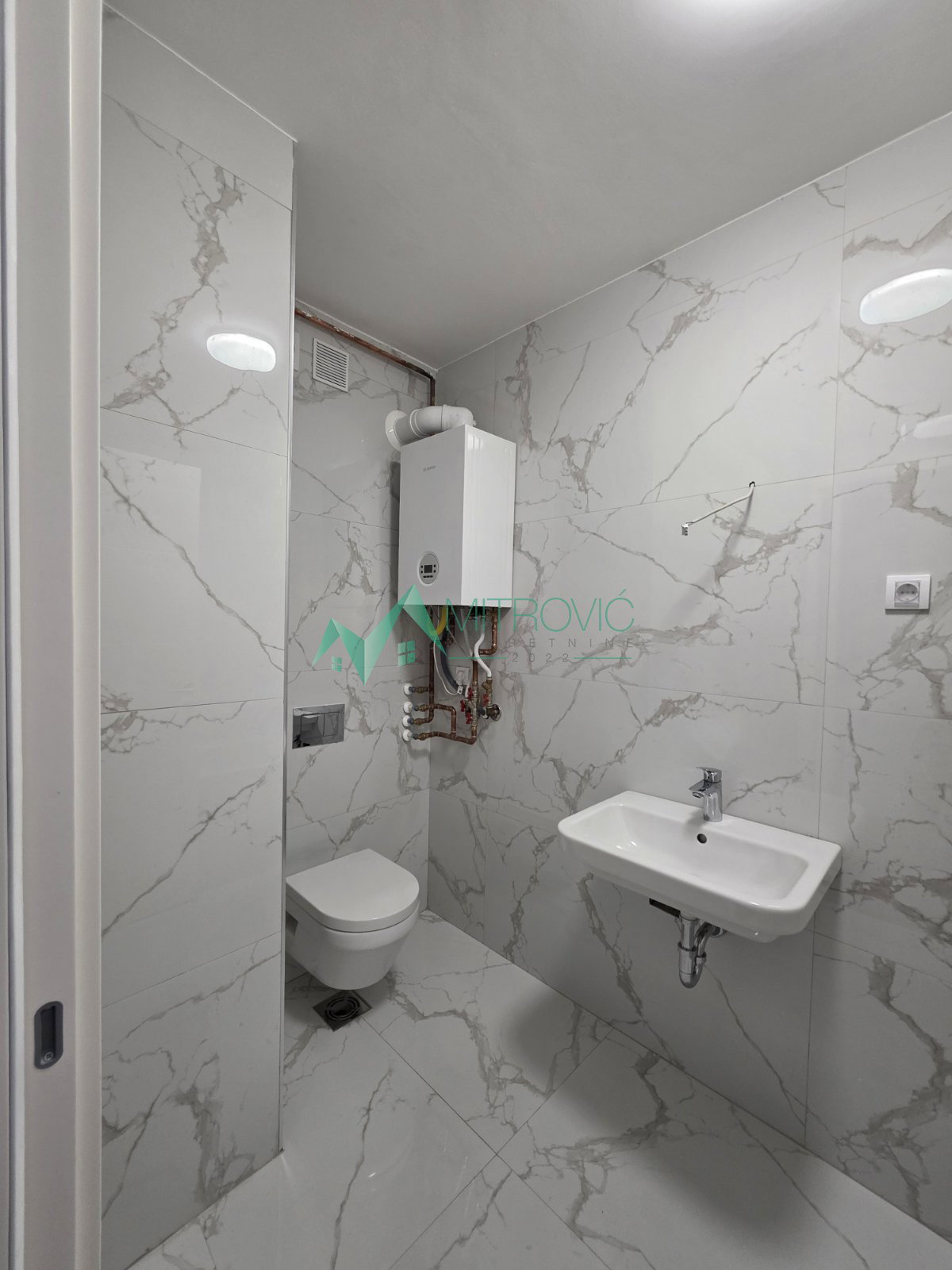 Višesoban stan na prodaju, Telep, Novi Sad, 136m², 378.216 €