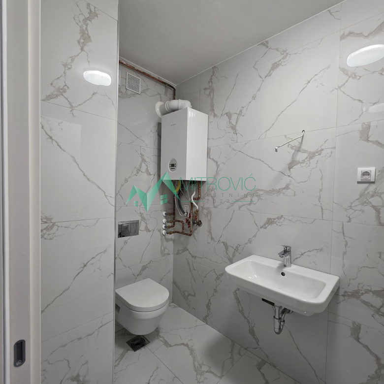 Višesoban stan na prodaju, Telep, Novi Sad, 136m², 378.216 €