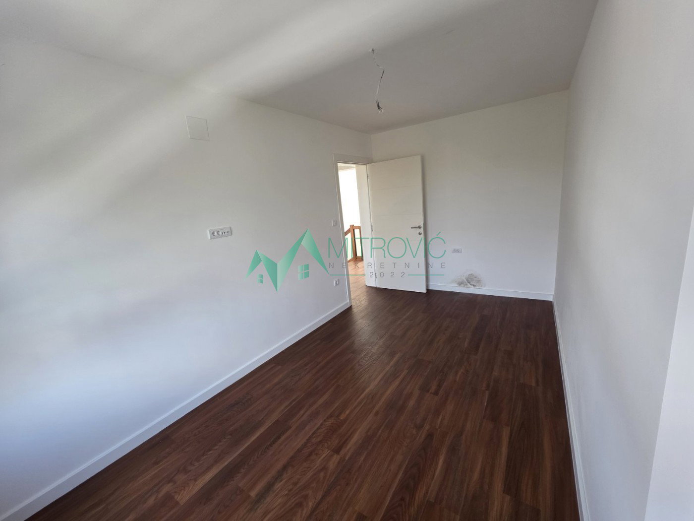 Višesoban stan na prodaju, Telep, Novi Sad, 136m², 378.216 €