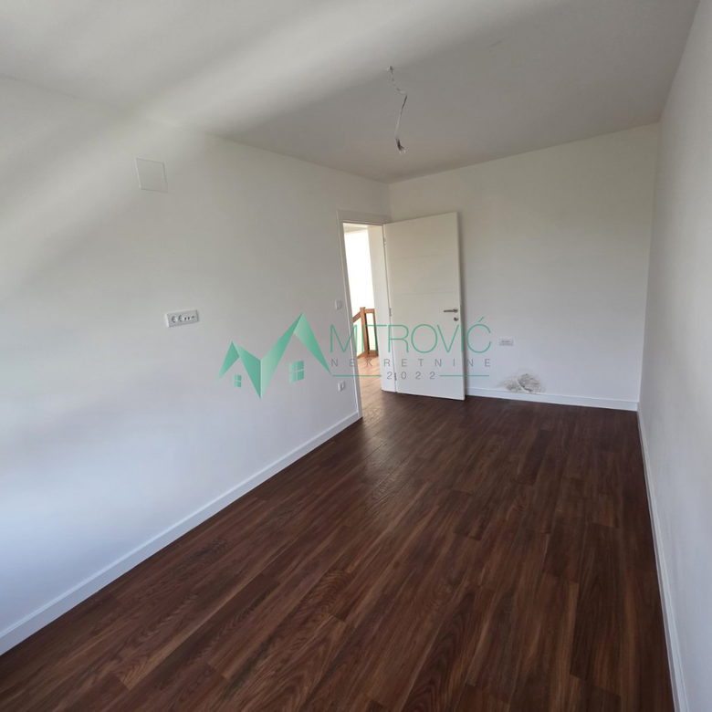 Višesoban stan na prodaju, Telep, Novi Sad, 136m², 378.216 €