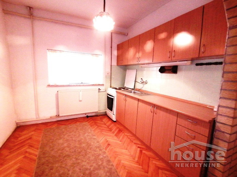 Kuća Prodaja Novi Sad  250 m2