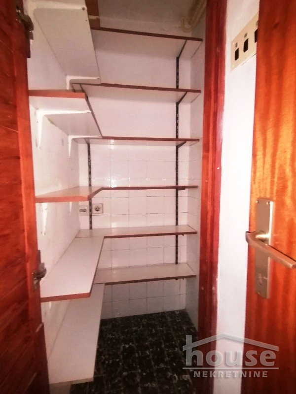 Kuća Prodaja Novi Sad  250 m2
