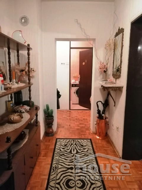 Stan Prodaja Novi Sad  64 m2