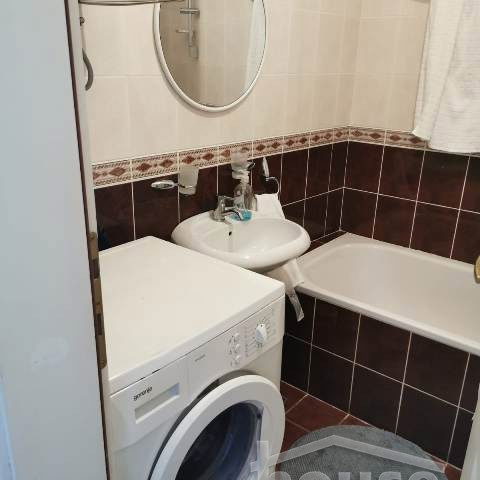 Stan Izdavanje Novi Sad  46 m2