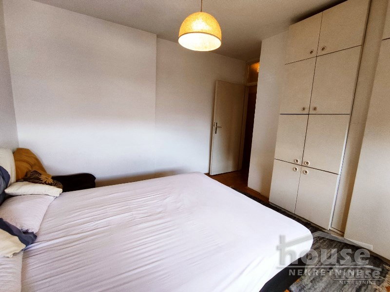 Četvorosoban stan na prodaju, Socijalno, Novi Sad, 94m², 213.000 €