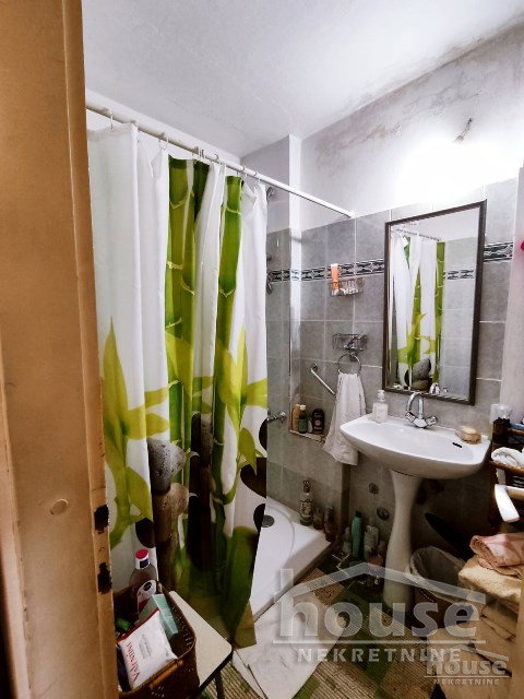 Četvorosoban stan na prodaju, Socijalno, Novi Sad, 94m², 213.000 €