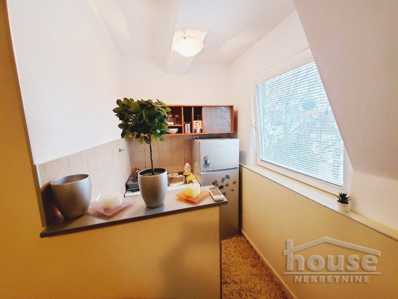 Četvorosoban stan na prodaju, Sajmište, Novi Sad, 80m², 206.000 €