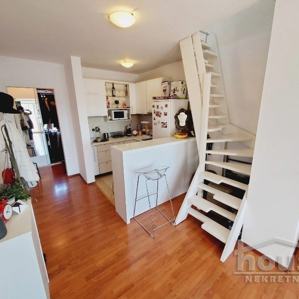 Stan Prodaja Novi Sad  45 m2