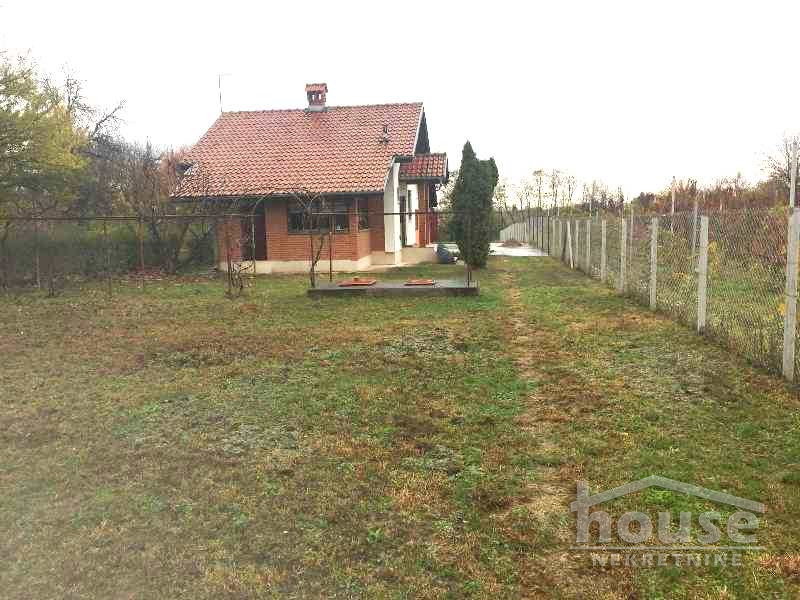 viber-slika-2023-04-06-18-39-42-280 Kuća na prodaju, Čortanovci, Inđija, 200m², 111.000 €