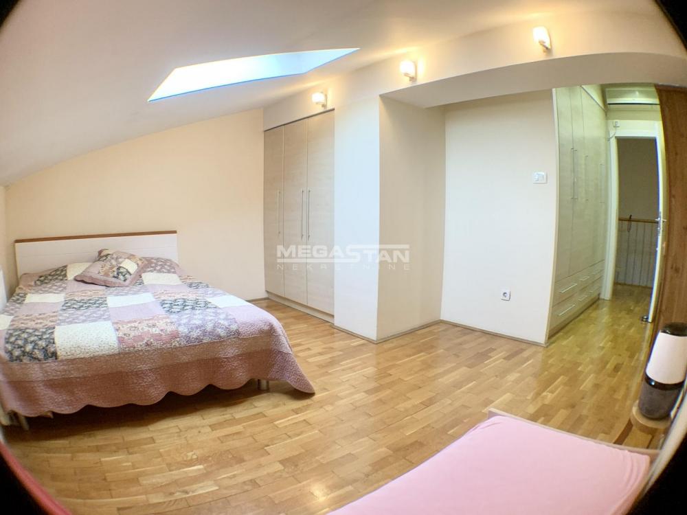 Četvorosoban stan na prodaju, Đeram Pijaca, Beograd, 157m², 375.000 €