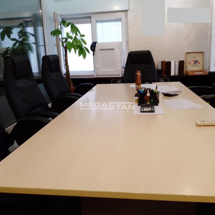Lokal Prodaja Beograd Lekino Brdo 87 m2