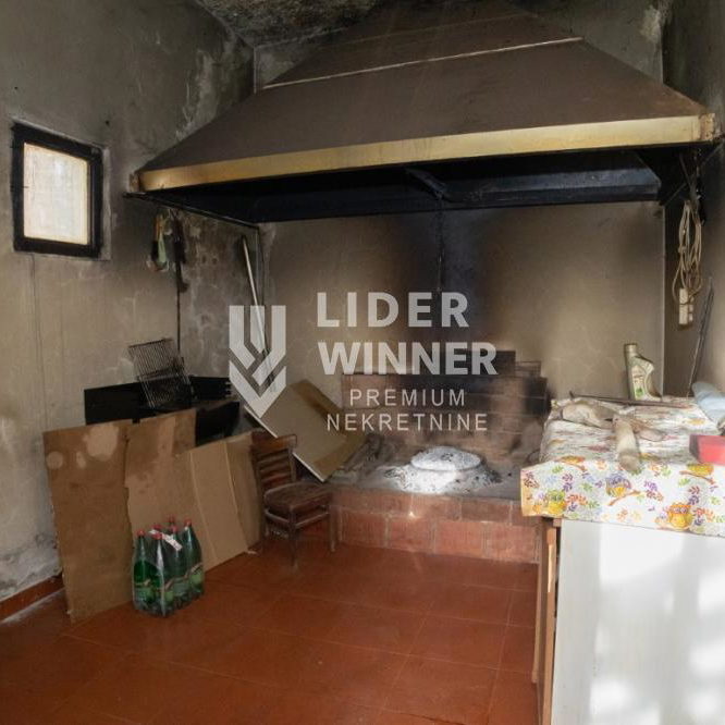 Trosoban stan na prodaju, Resnik, Beograd, 70m², 140.000 €