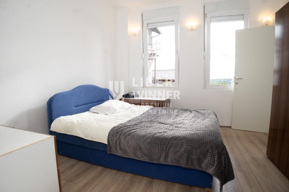 148120578-5-20260512175827 Trosoban stan na prodaju, Resnik, Beograd, 70m², 140.000 €
