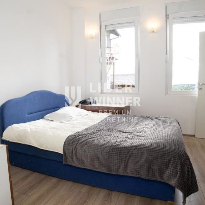 Trosoban stan na prodaju, Resnik, Beograd, 70m², 140.000 €