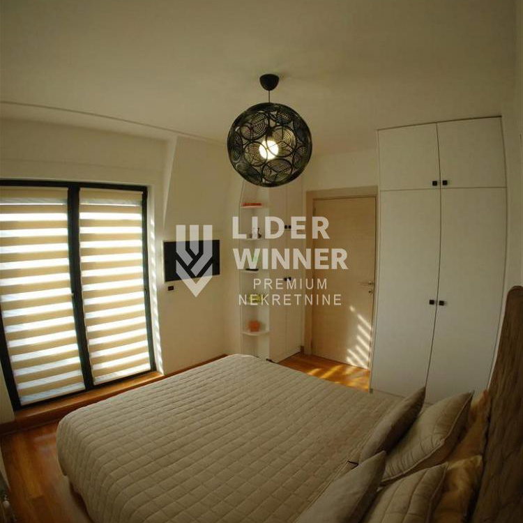 Četvorosoban stan na prodaju, Voždovačka Crkva, Beograd, 103m², 3. sprat, 520.000 €