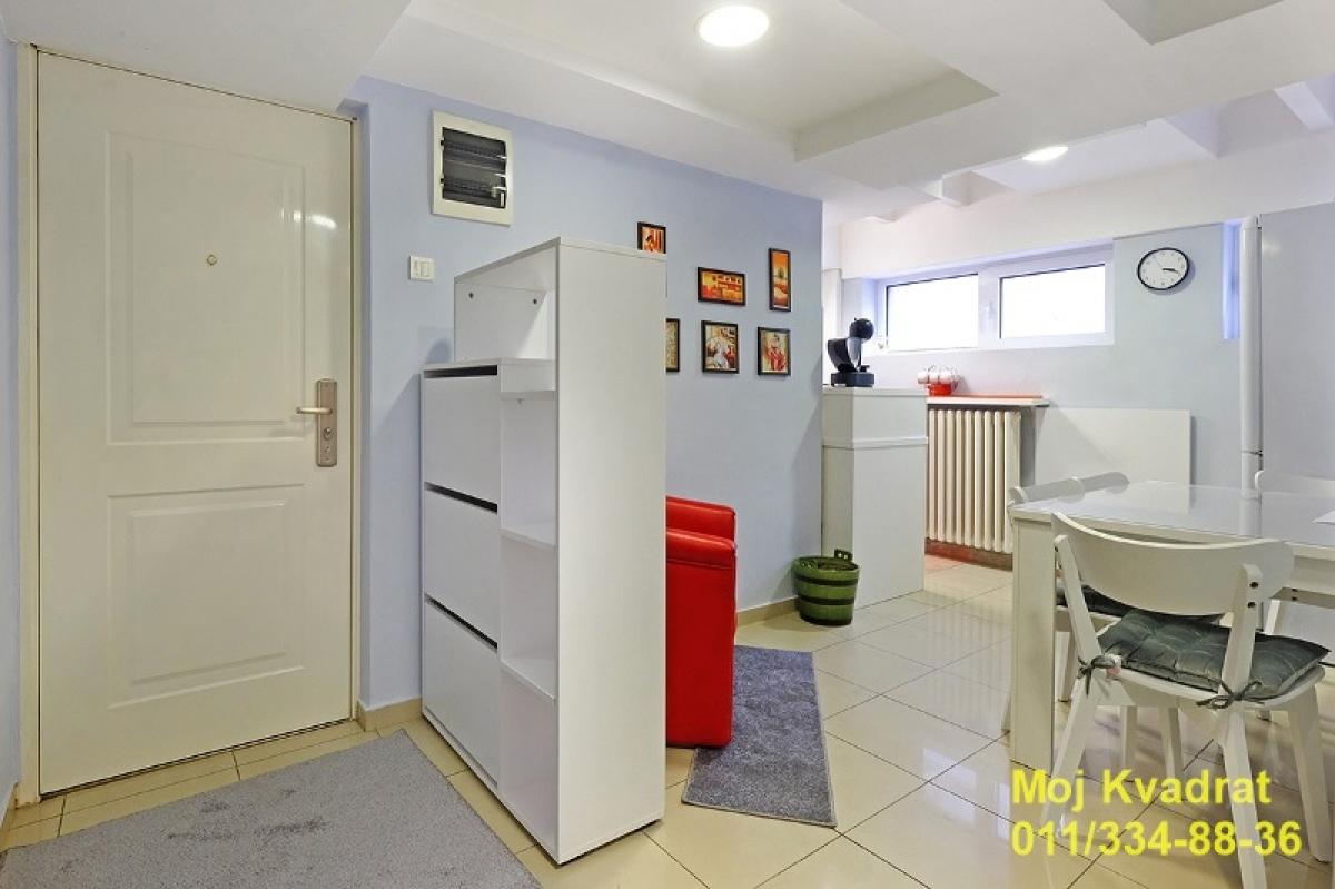 Dvosoban stan na prodaju, Krunski Venac, Beograd, 50m², 196.000 €
