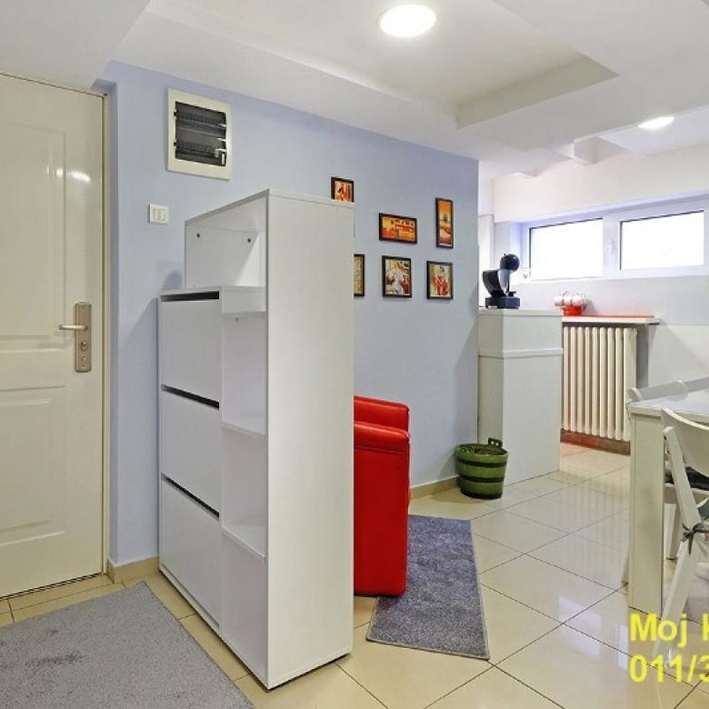 Dvosoban stan na prodaju, Krunski Venac, Beograd, 50m², 196.000 €