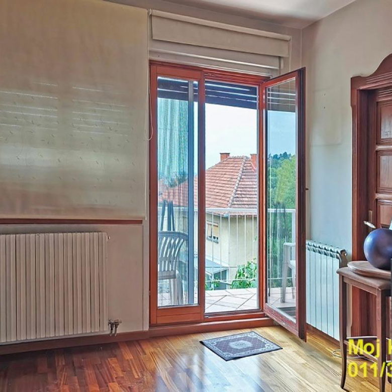 Kuća na prodaju, Banovo Brdo, Beograd, 200m², 520.000 €