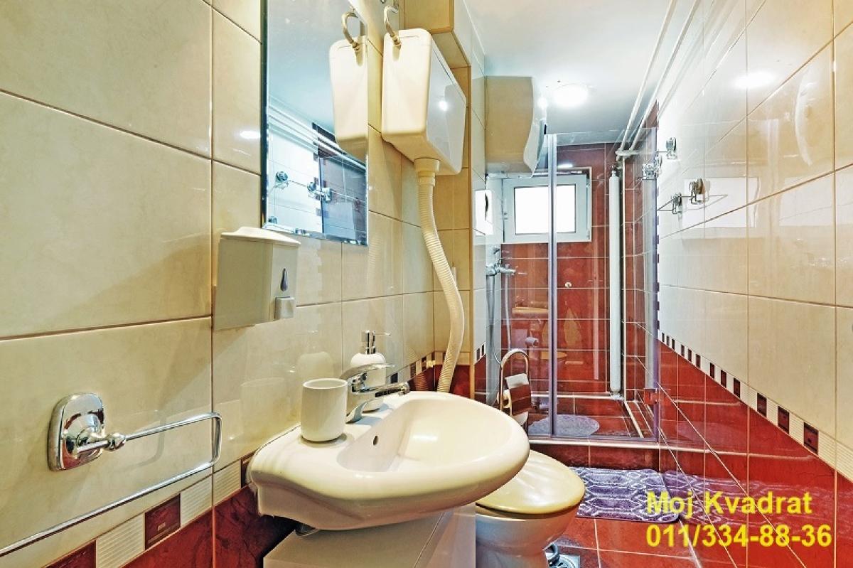 Dvosoban stan na prodaju, Krunski Venac, Beograd, 50m², 196.000 €
