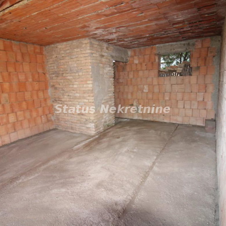 Kuća na prodaju, Kikinda, 131m², 61.800 €