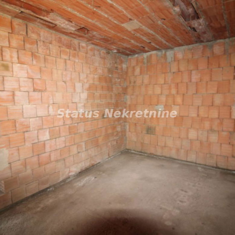 Kuća na prodaju, Kikinda, 131m², 61.800 €