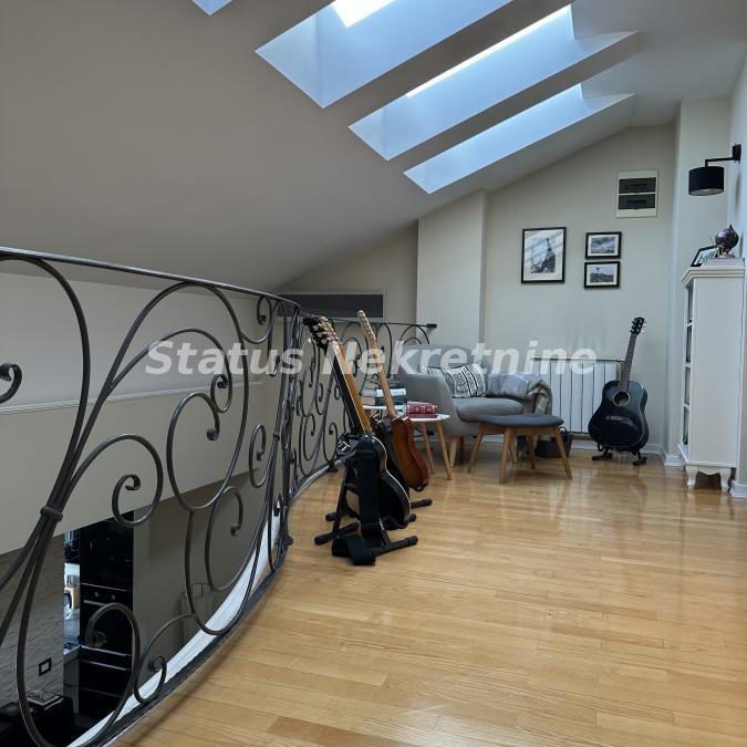 Četvorosoban stan na prodaju, Grbavica, Novi Sad, 134m², 396.550 €