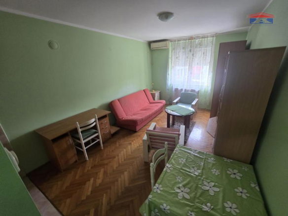 Stan Izdavanje Novi Sad  24 m2